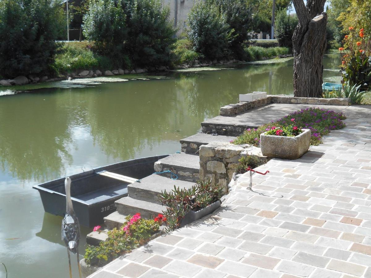 Marais Poitevin Bord Riviere Peche ,Barque, Velos, Wifi, Linge, Cheminee, Cuisine, Terrain De Boules La Taillee Kültér fotó